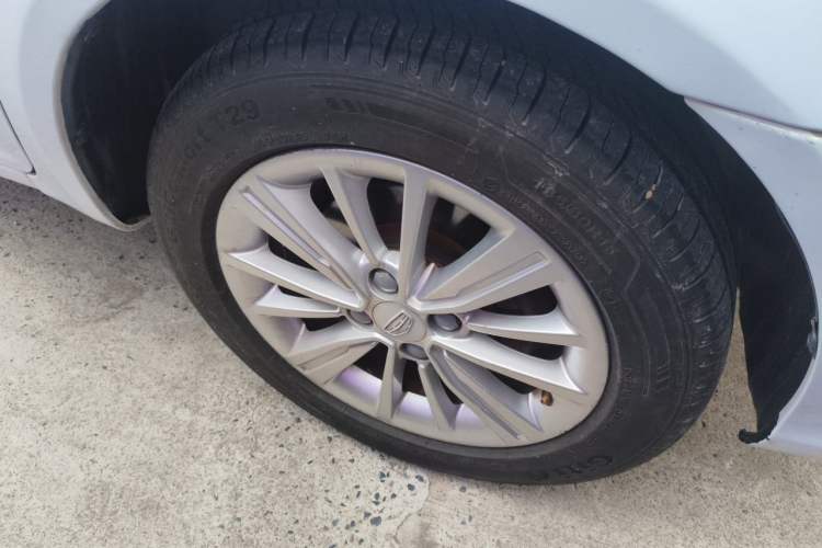 Used Geely Auto Diamond 2016 1.5L Manual Elite Edition Right Front Wheel Hub