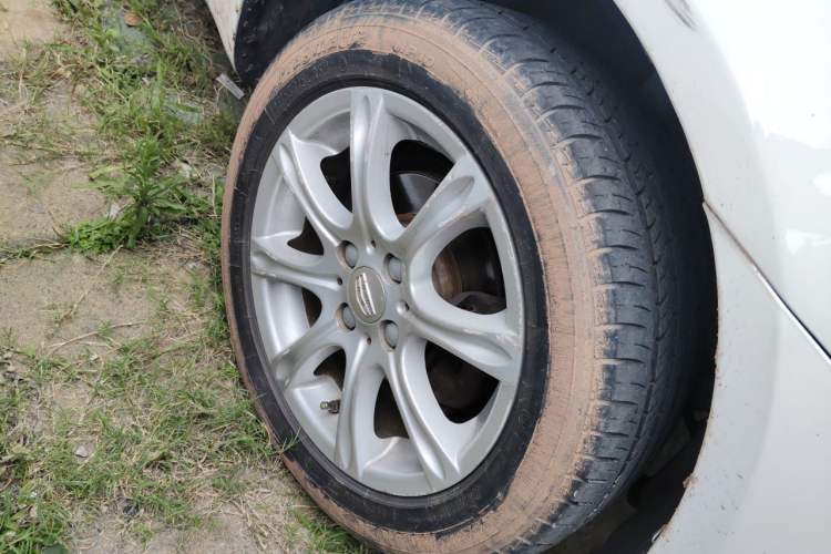 Used Geely Auto Diamond 2016 1.5L Manual Elite Edition Right Front Wheel Hub