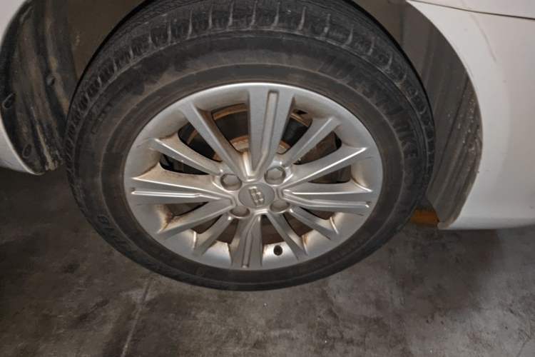 Used Geely Auto Diamond 2016 1.5L Manual Entry-Level Trim Right Front Wheel Hub