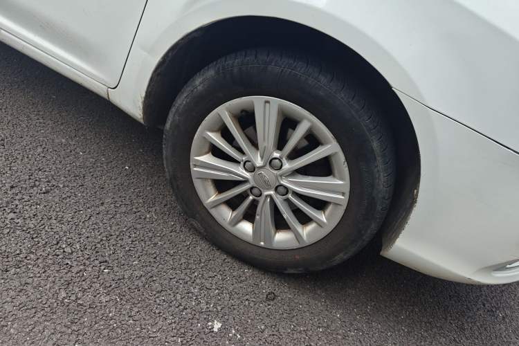 Used Geely Auto Diamond 2016 1.5L Manual Elite Edition Right Front Wheel Hub