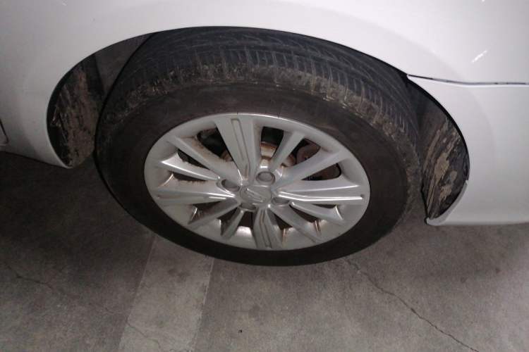 Used Geely Auto Diamond 2016 1.5L Manual Elite Edition Right Front Wheel Hub