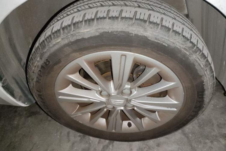 Used Geely Auto Diamond 2016 1.5L Manual Elite Edition Right Front Wheel Hub