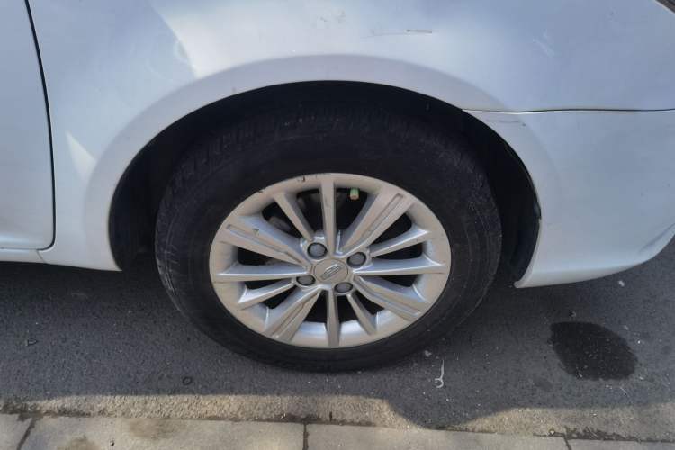 Used Geely Auto Diamond 2016 1.5L Manual Elite Version China IV Standard Right Front Wheel Hub