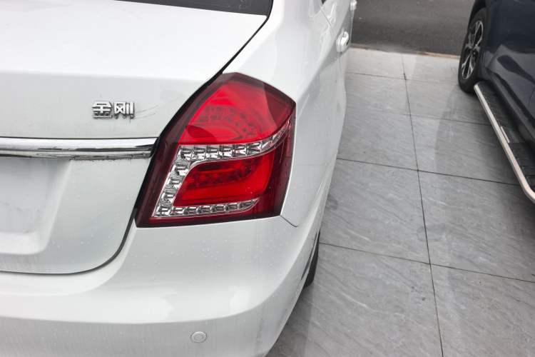 Used Geely Auto Diamond 2016 1.5L Manual Elite Edition Right Rear Taillight