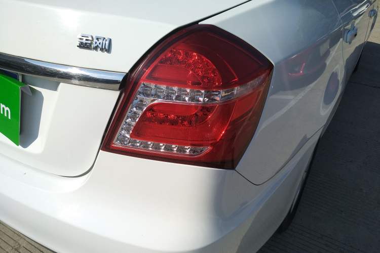 Used Geely Auto Diamond 2016 1.5L Manual Elite Edition Right Rear Taillight