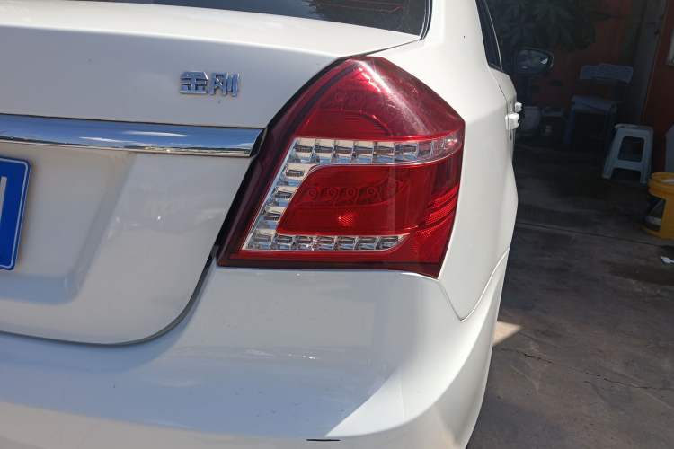 Used Geely Auto Diamond 2016 1.5L Manual Elite Edition Right Rear Taillight