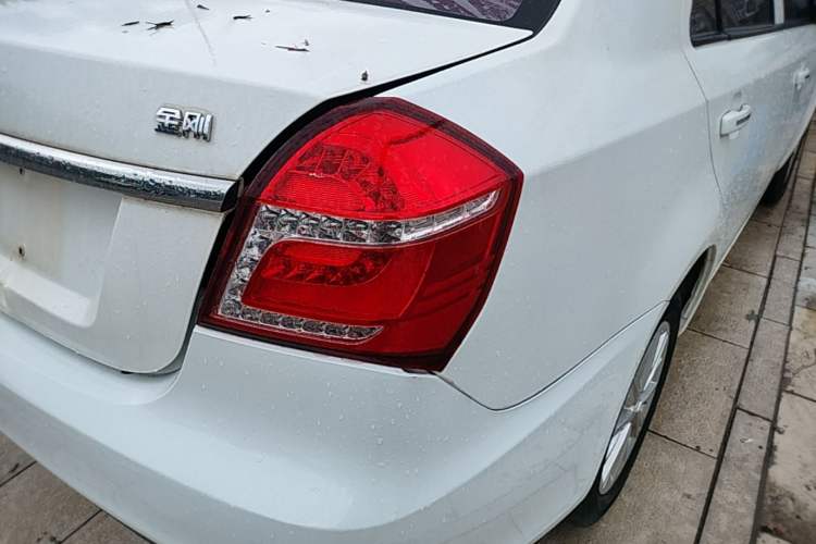 Used Geely Auto Diamond 2016 1.5L Manual Entry-Level Trim Right Rear Taillight