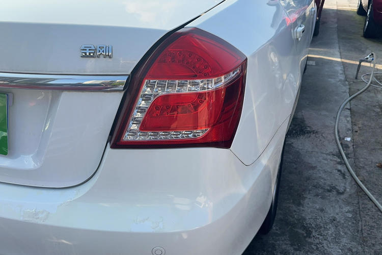 Used Geely Auto Diamond 2016 1.5L Manual Elite Edition Right Rear Taillight