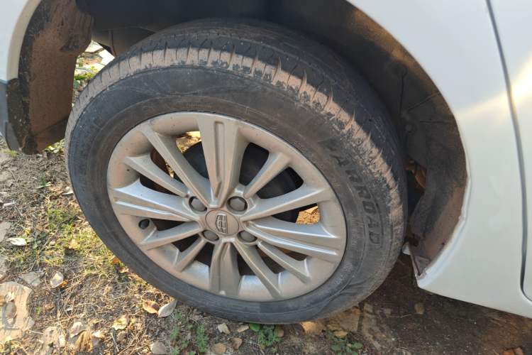 Used Geely Auto Diamond 2016 1.5L Manual Elite Edition Right Rear Wheel Hub