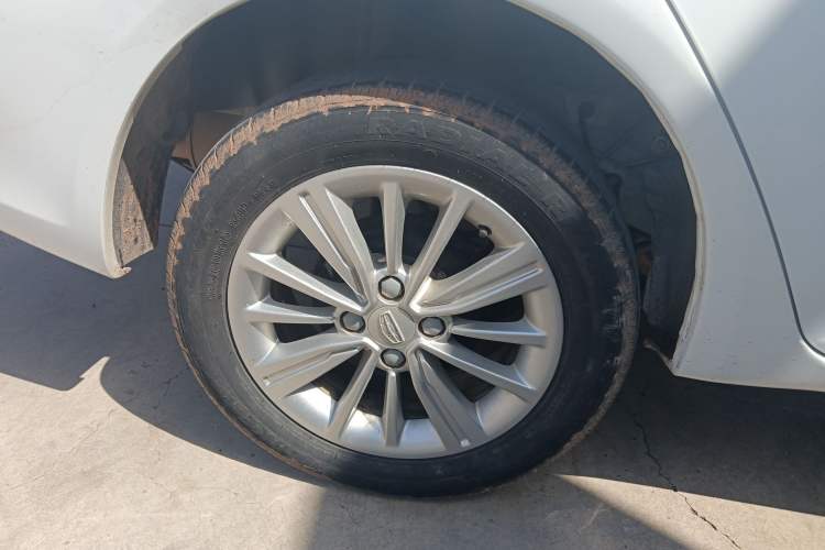Used Geely Auto Diamond 2016 1.5L Manual Elite Edition Right Rear Wheel Hub