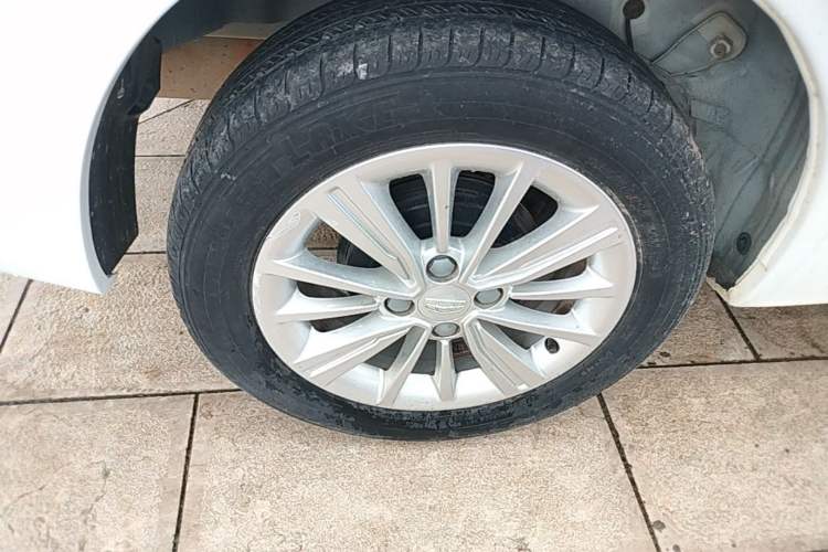 Used Geely Auto Diamond 2016 1.5L Manual Entry-Level Trim Right Rear Wheel Hub
