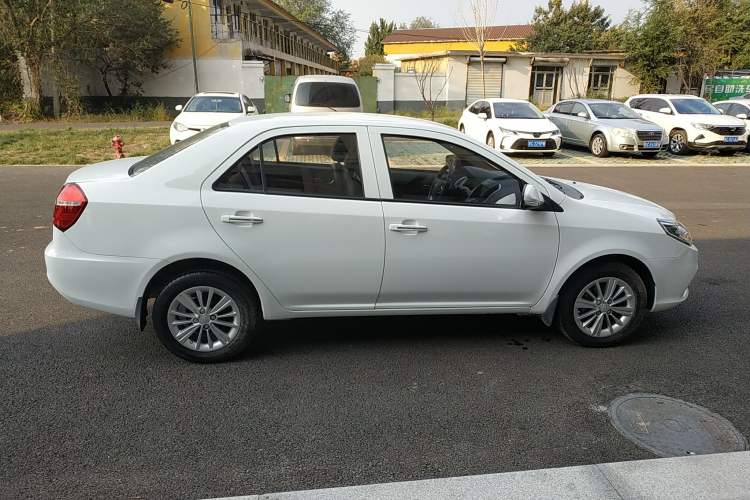Used Geely Auto Diamond 2016 1.5L Manual Elite Edition Right Side