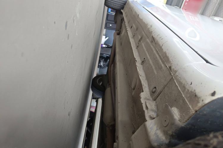 Used Geely Auto Diamond 2016 1.5L Manual Elite Edition Right Side Sill