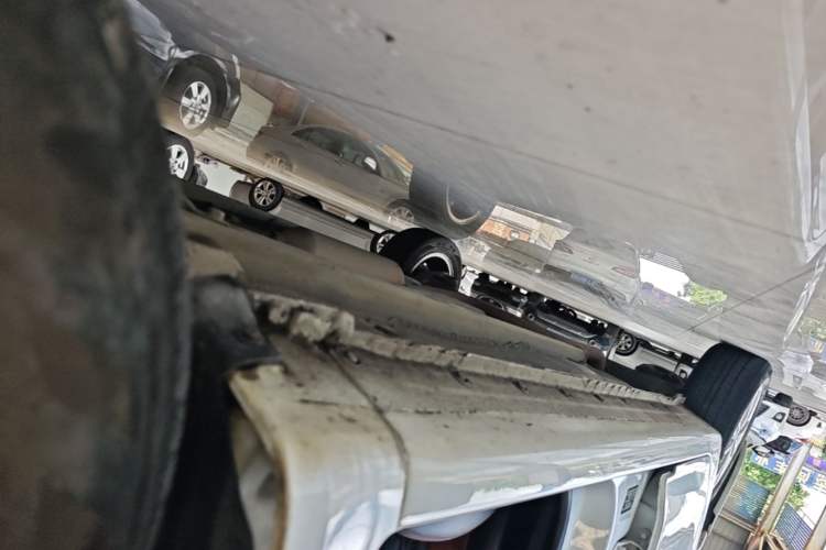 Used Geely Auto Diamond 2016 1.5L Manual Elite Edition Right Side Sill