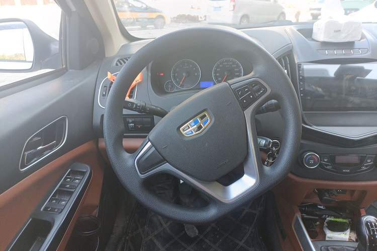 Used Geely Auto Diamond 2016 1.5L Manual Elite Edition Steering Wheel