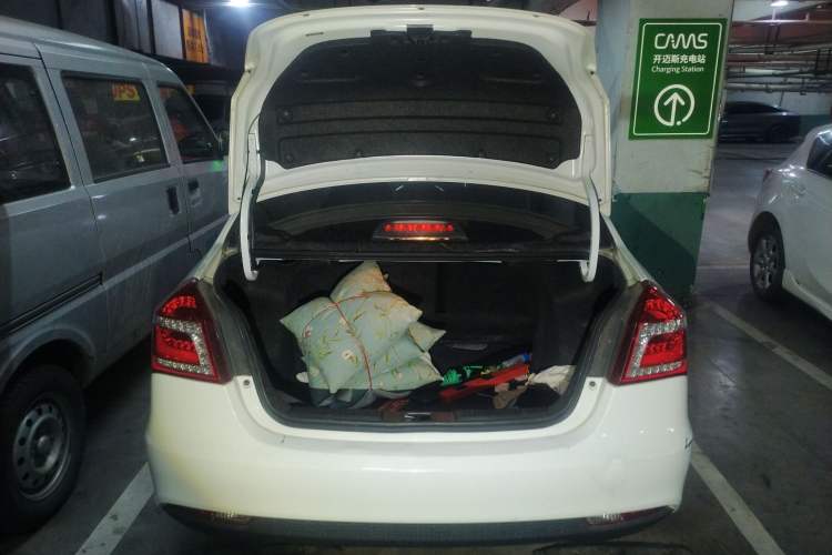Used Geely Auto Diamond 2016 1.5L Manual Entry-Level Trim Trunk