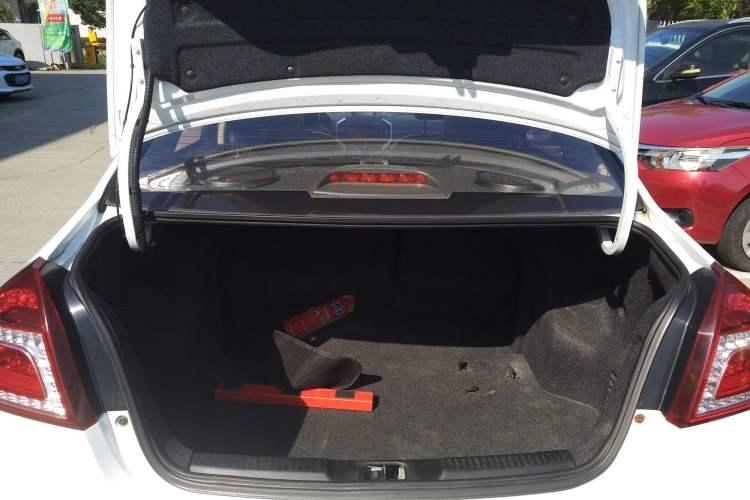Used Geely Auto Diamond 2016 1.5L Manual Elite Edition Trunk