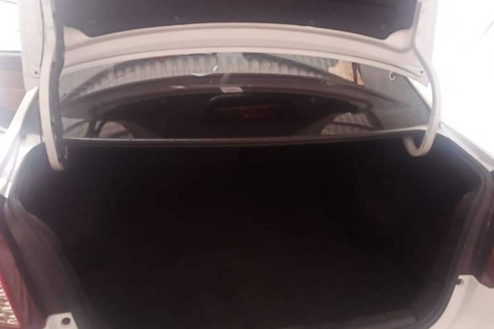 Used Geely Auto Diamond 2016 1.5L Manual Entry-Level Trim Trunk