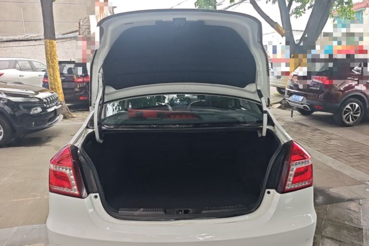 Used Geely Auto Diamond 2016 1.5L Manual Entry-Level Trim Trunk