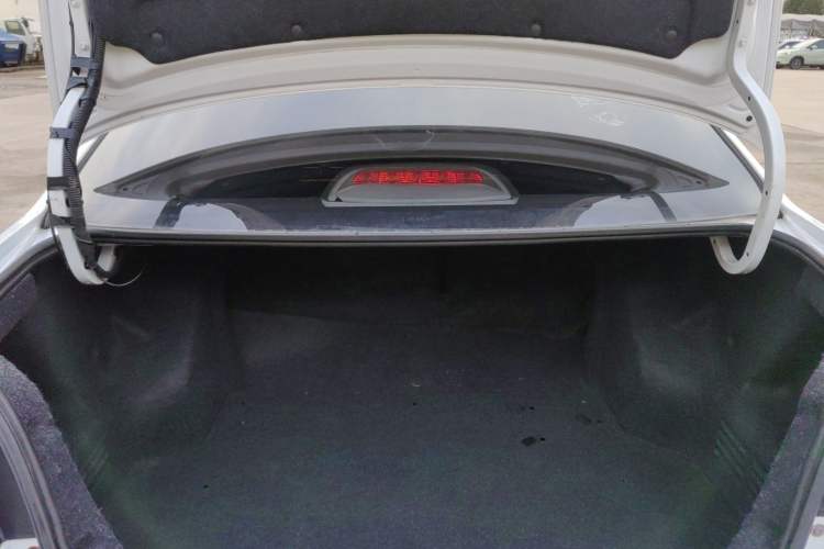 Used Geely Auto Diamond 2016 1.5L Manual Entry-Level Trim Trunk