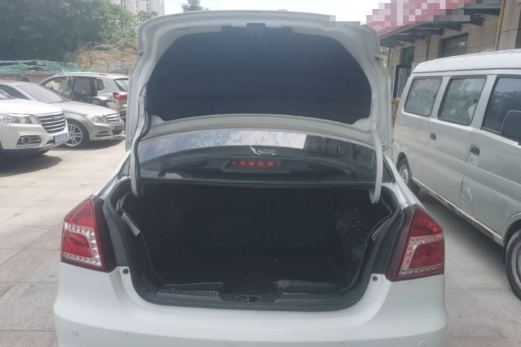 Used Geely Auto Diamond 2016 1.5L Manual Elite Edition Trunk