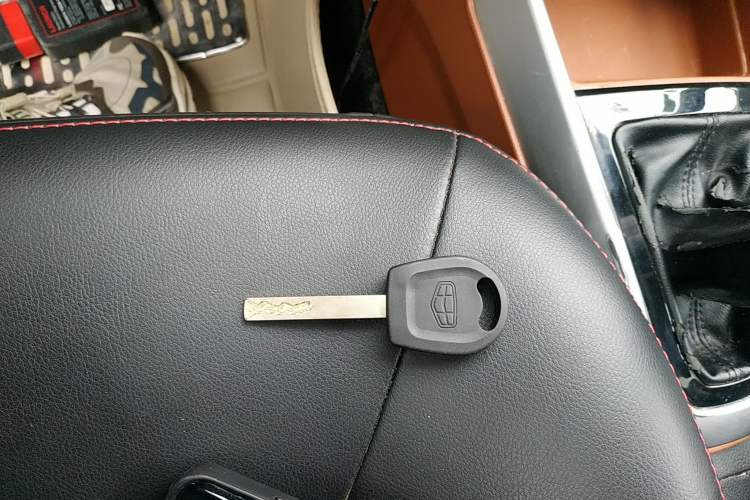 Used Geely Auto Diamond 2016 1.5L Manual Entry-Level Model China IV Standard Vehicle Key