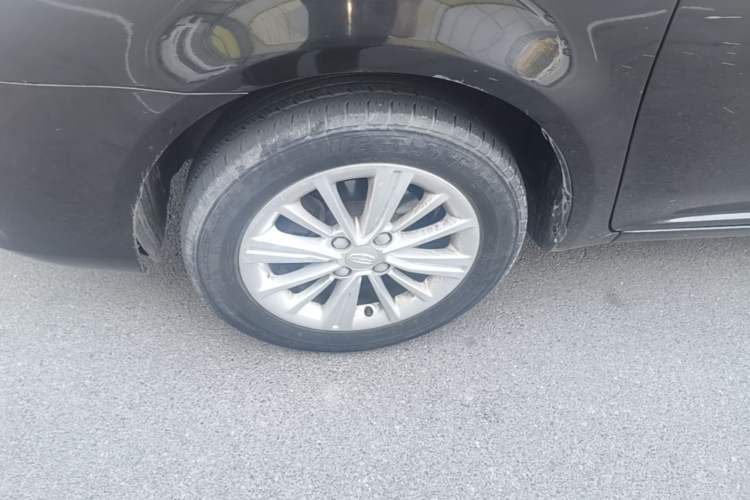 Used Geely Auto Diamond 2017 1.5L Manual Value-Added Model Exterior 4