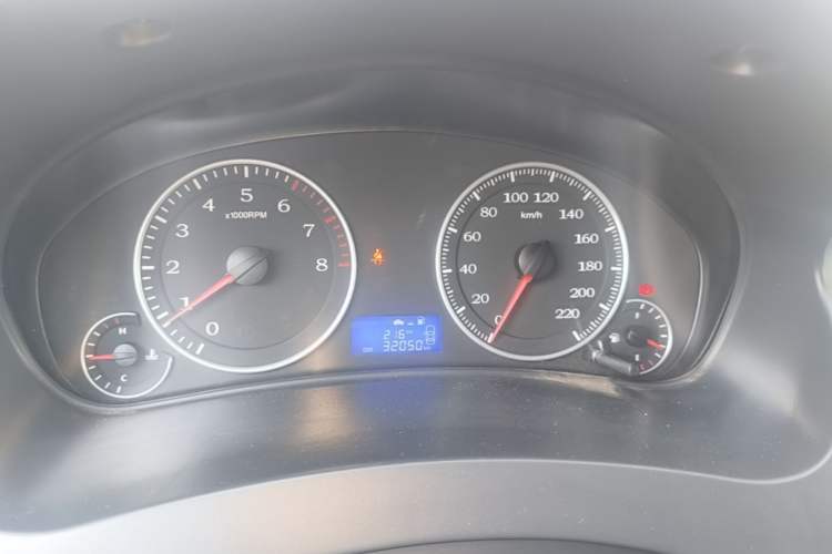 Used Geely Auto Diamond 2017 1.5L Manual Value-Added Model Instrument Cluster