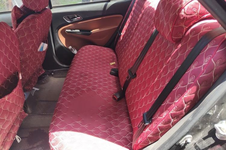 Used Geely Auto Diamond 2017 1.5L Manual Value-Added Model Left Rear Seat
