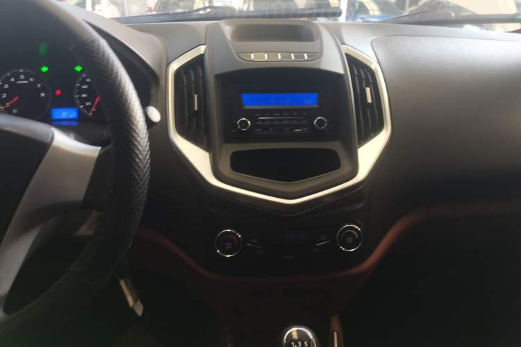 Used Geely Auto Diamond 2017 1.5L Manual Value-Added Model Audio And AC Panel