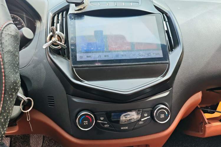 Used Geely Auto Diamond 2017 1.5L Manual Value-Added Model Audio And AC Panel