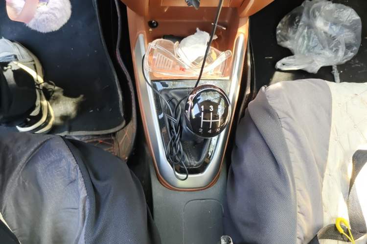 Used Geely Auto Diamond 2017 1.5L Manual Value-Added Model Gear Lever