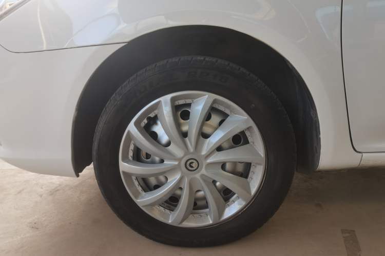 Used Geely Auto Diamond 2017 1.5L Manual Value-Added Model Left Front Wheel Hub