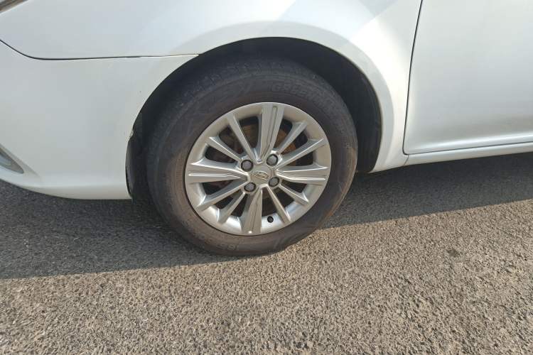 Used Geely Auto Diamond 2017 1.5L Manual Value-Added Model Left Front Wheel Hub