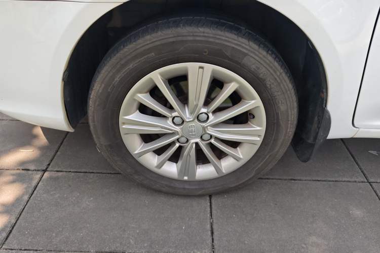 Used Geely Auto Diamond 2017 1.5L Manual Value-Added Model Left Front Wheel Hub