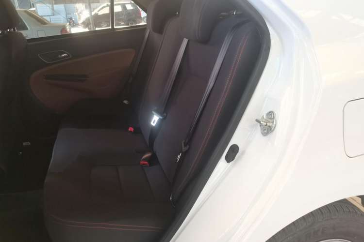 Used Geely Auto Diamond 2017 1.5L Manual Value-Added Model Left Rear Seat