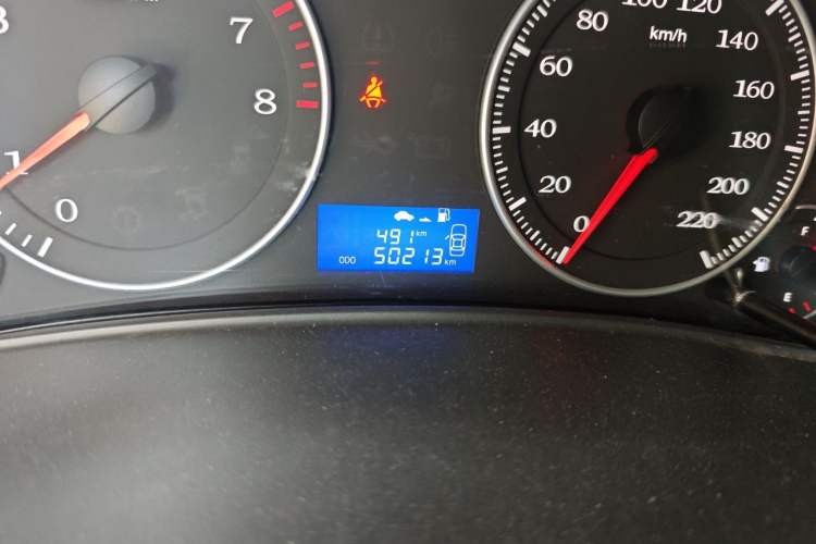 Used Geely Auto Diamond 2017 1.5L Manual Value-Added Model Odometer Close Up