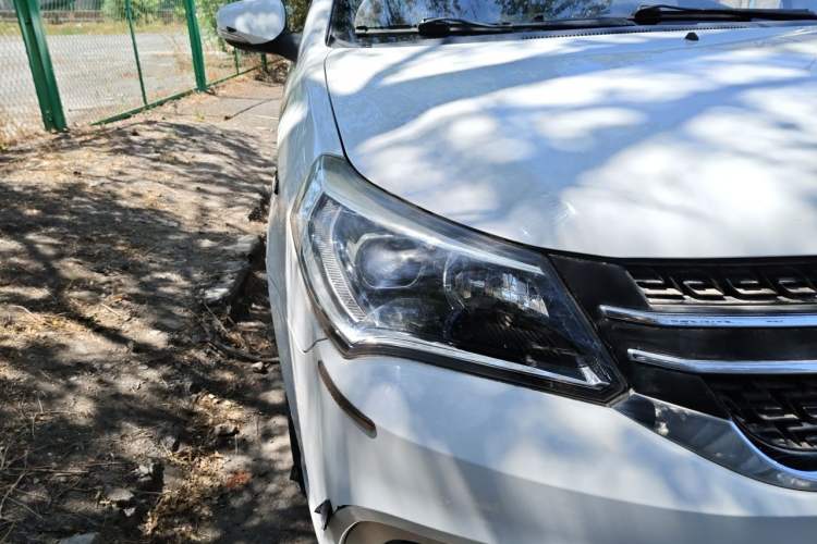Used Geely Auto Diamond 2017 1.5L Manual Value-Added Model Right Front Headlight