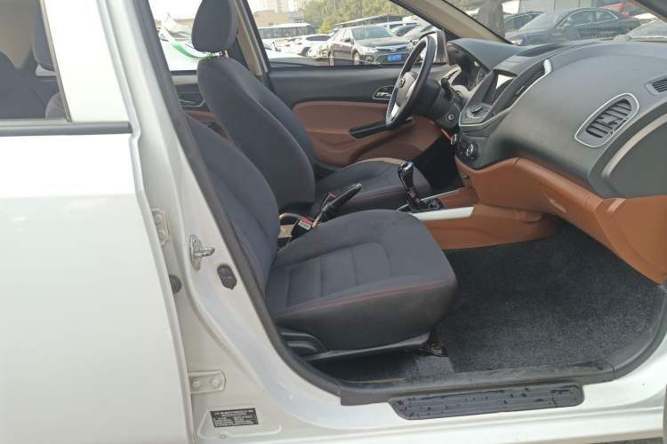 Used Geely Auto Diamond 2017 1.5L Manual Value-Added Model Right Front Seat