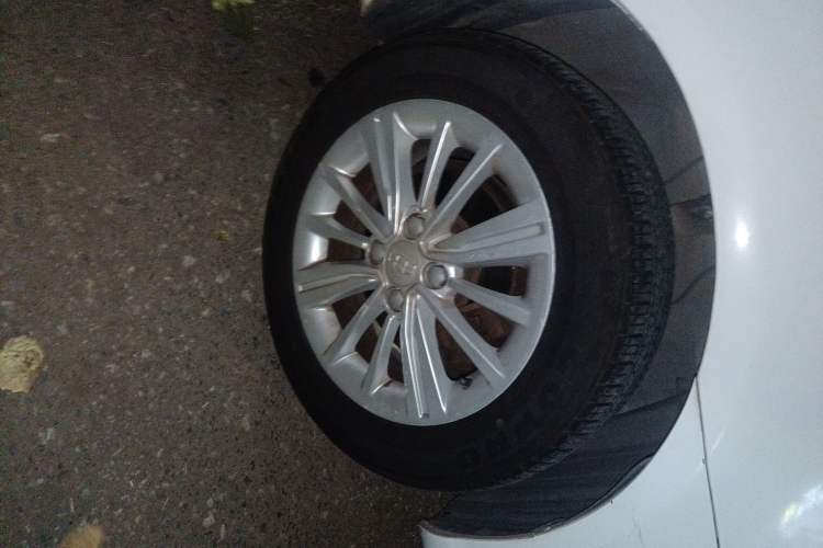 Used Geely Auto Diamond 2017 1.5L Manual Value-Added Model Right Front Wheel Hub