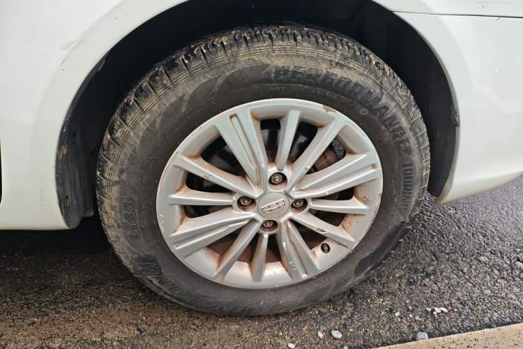 Used Geely Auto Diamond 2017 1.5L Manual Value-Added Model Right Front Wheel Hub