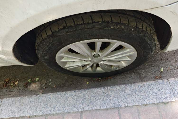 Used Geely Auto Diamond 2017 1.5L Manual Value-Added Model Right Front Wheel Hub