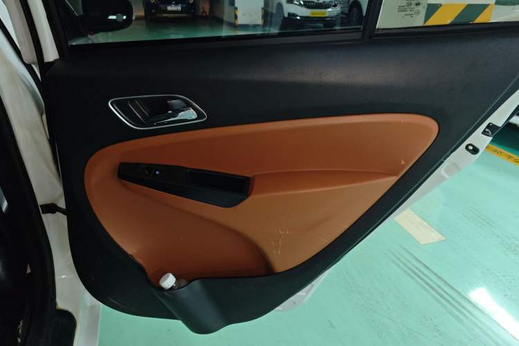 Used Geely Auto Diamond 2017 1.5L Manual Value-Added Model Right Rear Door Interior