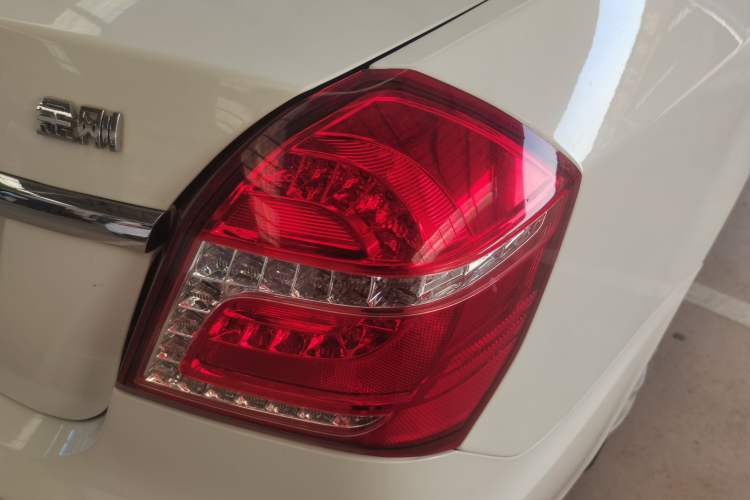 Used Geely Auto Diamond 2017 1.5L Manual Value-Added Model Right Rear Taillight