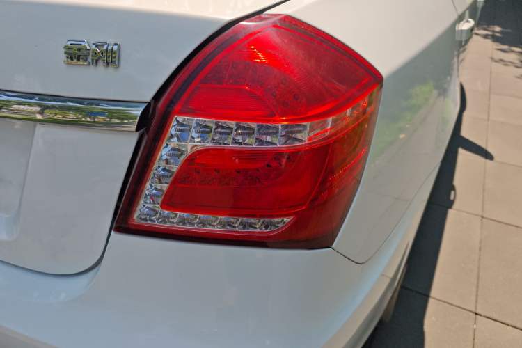 Used Geely Auto Diamond 2017 1.5L Manual Value-Added Model Right Rear Taillight