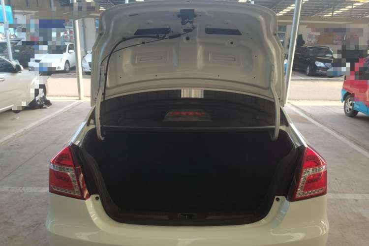 Used Geely Auto Diamond 2017 1.5L Manual Value-Added Model Trunk