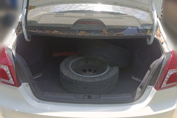 Used Geely Auto Diamond 2017 1.5L Manual Value-Added Model Trunk
