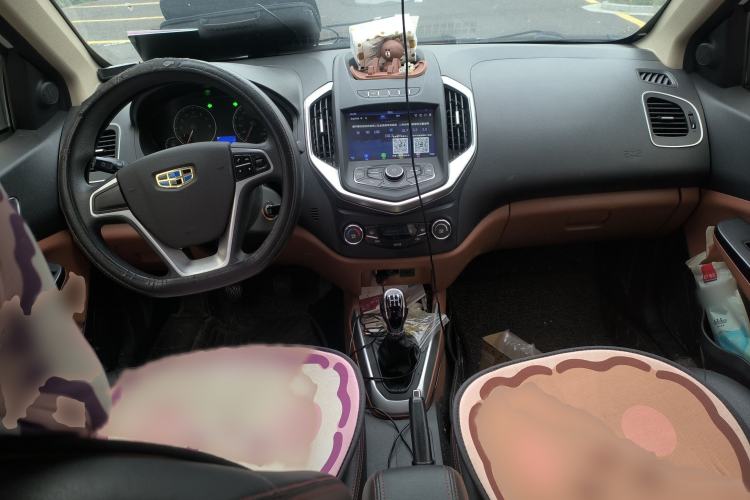 Used Geely Auto Diamond 2019 1.5L Manual Connect Sunroof Edition Interior 2