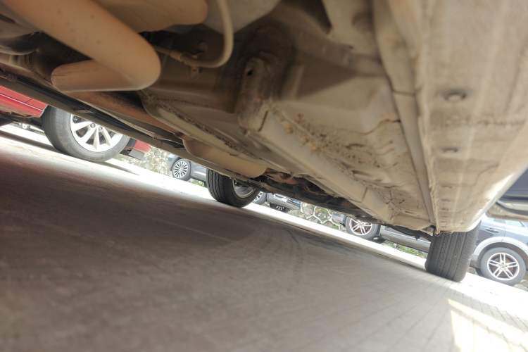 Used Geely Auto Diamond 2019 1.5L Manual Entry-Level Model Right Side Sill