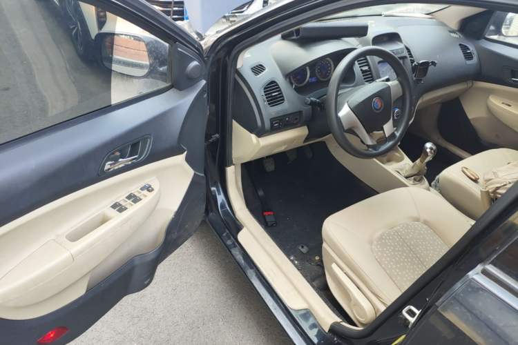 Used Geely Auto Diamond Fortune 2012 1.5L Ambition Trim Driver Seat